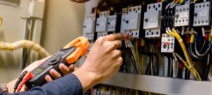 pros and cons of hiring electrician 02 - The Pros and Cons of Hiring an Electrician